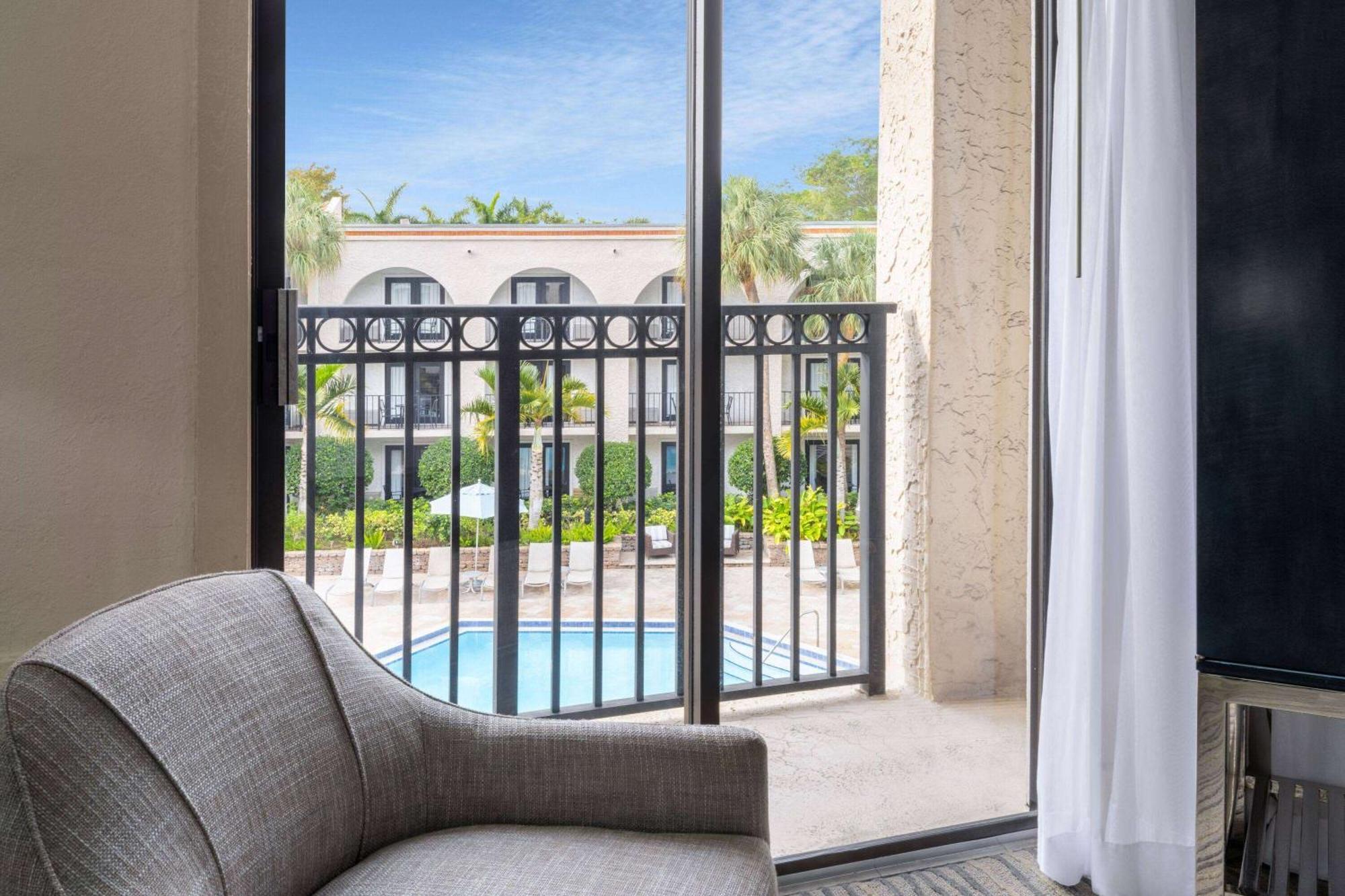 Wyndham Boca Raton Hotel Exterior photo